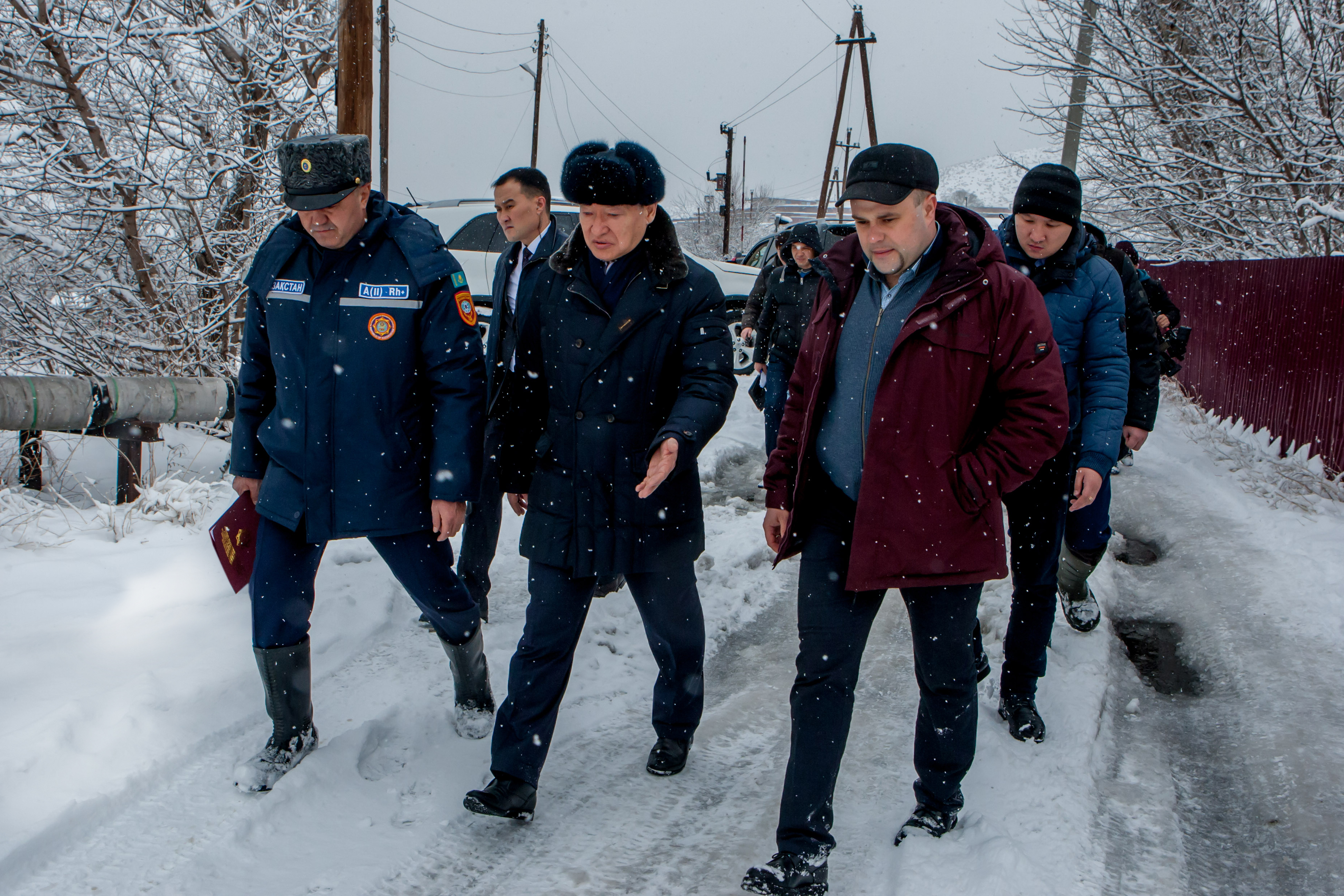 Свежие вакансии для мужчин усть каменогорск